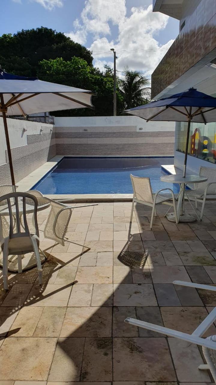 Flat No Hotel Carneiro De Tamandare ปรายา ดอส การ์เนย์รอส ภายนอก รูปภาพ